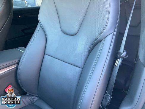 Used 2023 Tesla Model X image 18