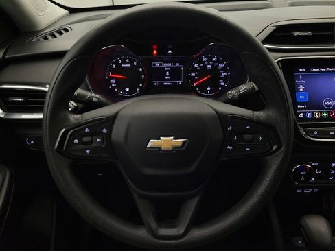 Used 2021 Chevrolet TrailBlazer LT w/ Convenience Package image 22