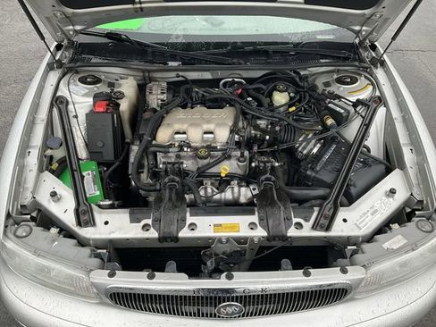 Used 2000 Buick Century Limited w/ Prestige Pkg image 34