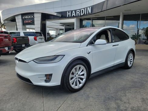 Used 2018 Tesla Model X 75D image 2