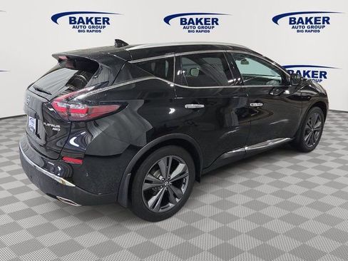 Used 2019 Nissan Murano Platinum image 4