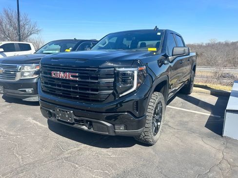 Used 2025 GMC Sierra 1500 Elevation image 2