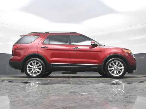 Used 2014 Ford Explorer Limited w/ Equipment Group 302A image 32