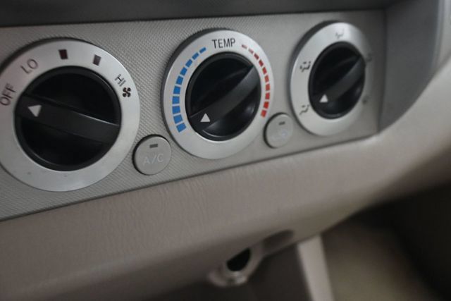 Used 2005 Toyota Tacoma PreRunner w/ SR5 Pkg #3 RWD image 26