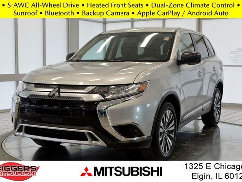 Used 2020 Mitsubishi Outlander SE image 4