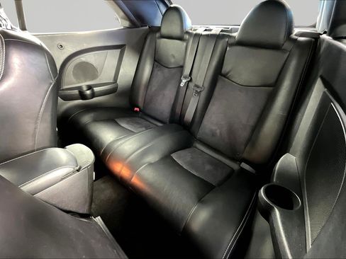 Used 2011 Chrysler 200 S FWD image 19