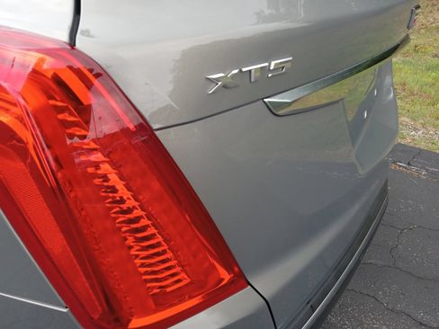 Used 2018 Cadillac XT5 FWD image 8
