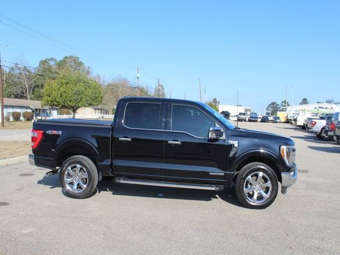 Used 2023 Ford F150 Lariat w/ Equipment Group 502A High image 9