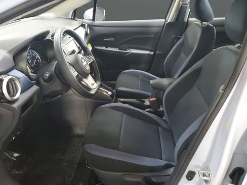 New 2025 Nissan Versa SV w/ Trunk Package image 4