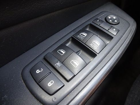 Used 2015 Jeep Cherokee Trailhawk AWD/4WD image 20