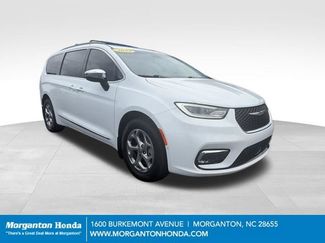 Used 2023 Chrysler Pacifica Limited w/ Uconnect Theater Family Group AWD/4WD 360° Tour