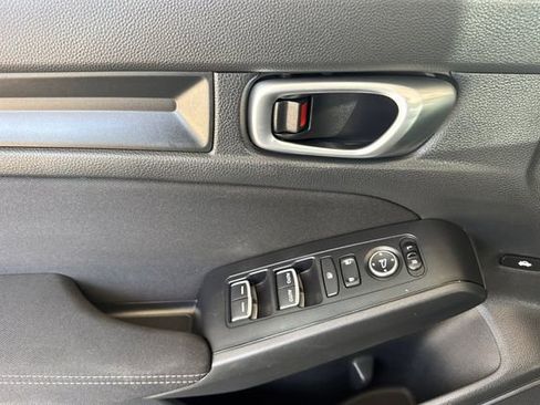 Used 2023 Honda Civic Sport image 8