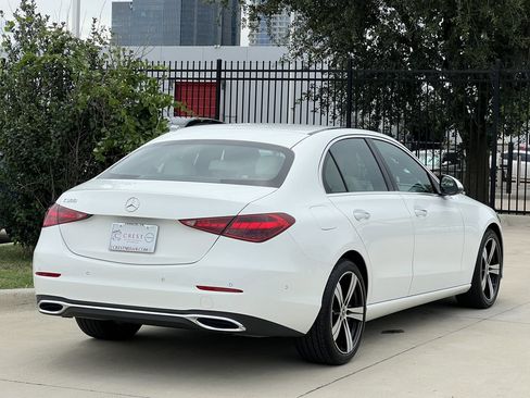 Used 2025 Mercedes-Benz C 300 Sedan image 4