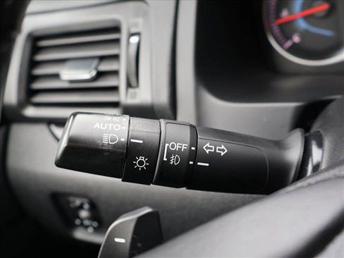 Used 2019 Honda Pilot Touring image 12