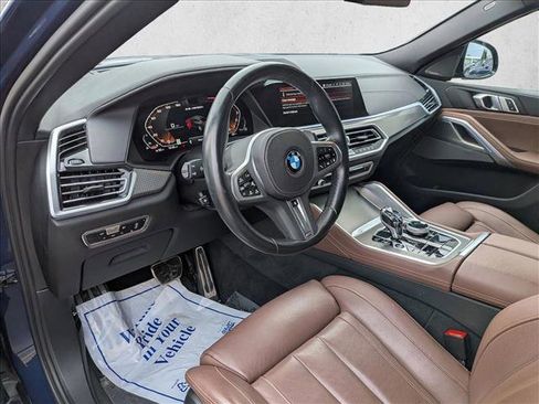 Used 2022 BMW X6 M50i w/ Executive Package image 11
