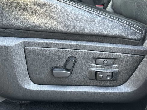 Used 2018 RAM 2500 Laramie w/ Sport Appearance Group image 14