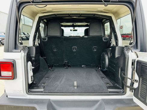Used 2021 Jeep Wrangler Unlimited Sport image 24
