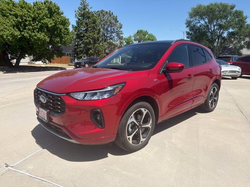 Used 2024 Ford Escape ST-Line Select w/ Tech Pack #2 AWD/4WD image 1