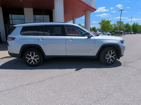 Certified 2023 Jeep Grand Cherokee L Limited w/ Luxury Tech Group II AWD/4WD image 37