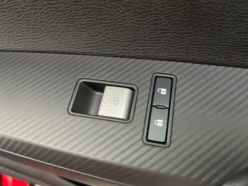 Used 2025 Mitsubishi Outlander SE AWD/4WD image 27