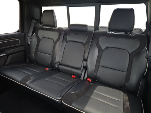 Used 2025 RAM 1500 Laramie AWD/4WD image 23