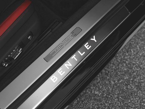 Used 2025 Bentley Continental GT Speed AWD/4WD image 31