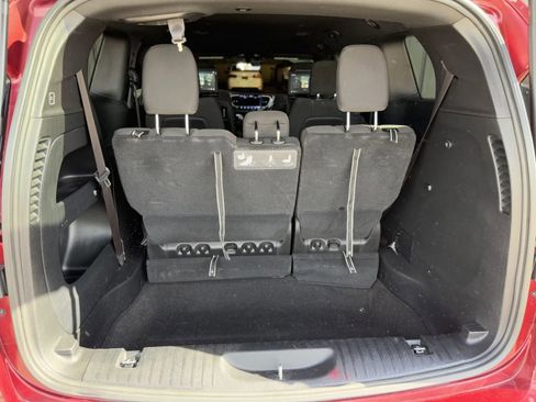 Used 2021 Chrysler Pacifica Touring w/ Uconnect Theater Family Group image 16