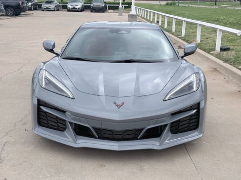 Used 2025 Chevrolet Corvette E-Ray AWD/4WD image 2