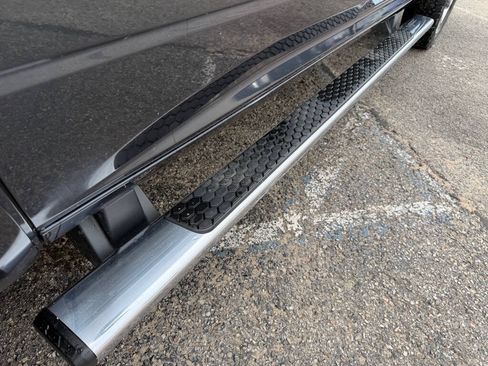 Used 2018 RAM 2500 Laramie AWD/4WD image 11