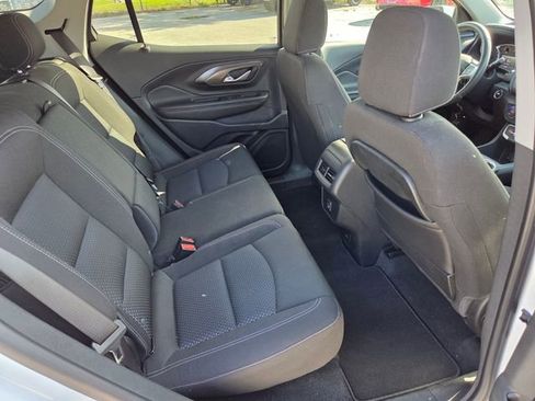 Used 2022 GMC Terrain SLE w/ Driver Convenience Package FWD image 14