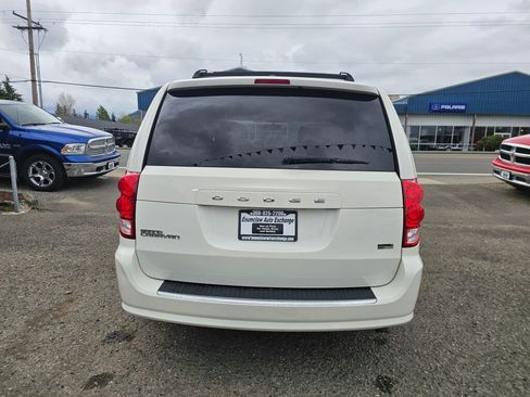 Used 2013 Dodge Grand Caravan SE FWD image 6