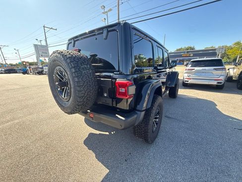 New 2027 Jeep Wrangler Unlimited Rubicon AWD/4WD image 5