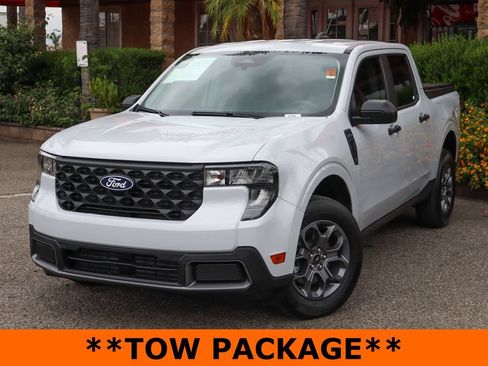 Used 2025 Ford Maverick XLT FWD image 4