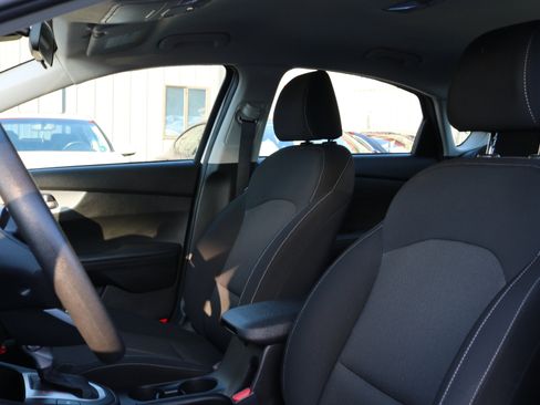 Used 2023 Kia Forte LXS image 14