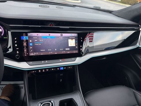 Used 2024 Jeep Wagoneer Launch Edition image 43