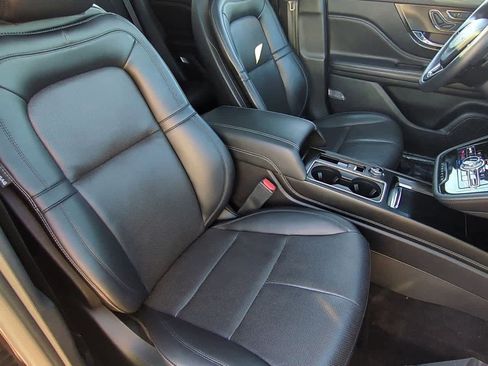 Used 2022 Lincoln Corsair Reserve image 22