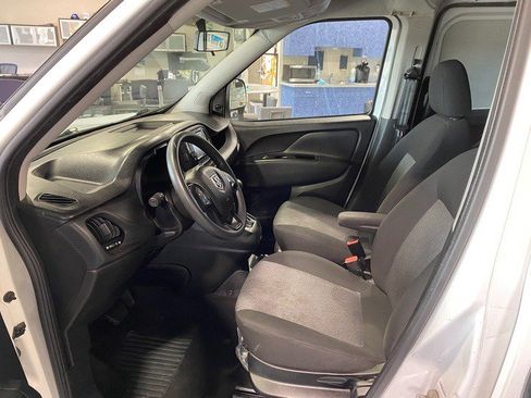 Used 2022 RAM ProMaster City Tradesman FWD image 13