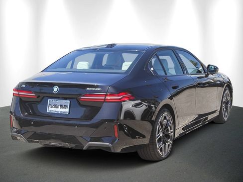 Used 2026 BMW i5 eDrive40 RWD image 6