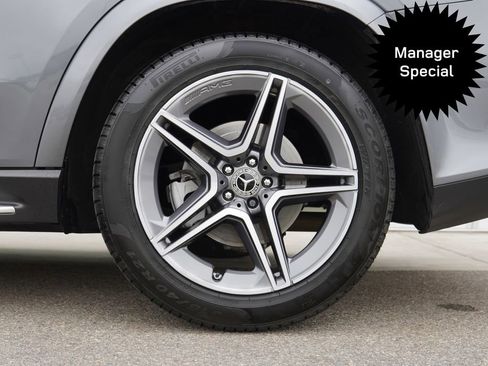 Used 2022 Mercedes-Benz GLS 450 4MATIC image 32