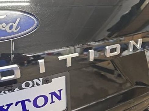 Used 2025 Ford Expedition Max Active AWD/4WD image 5