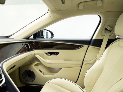 New 2026 Bentley Flying Spur Plug-In Hybrid AWD/4WD image 46