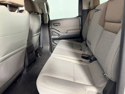 Used 2022 Nissan Frontier SV w/ Technology Package image 25