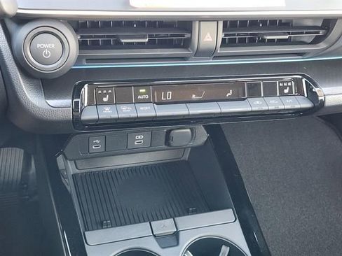 New 2026 Toyota Prius Plug-In Hybrid FWD image 14