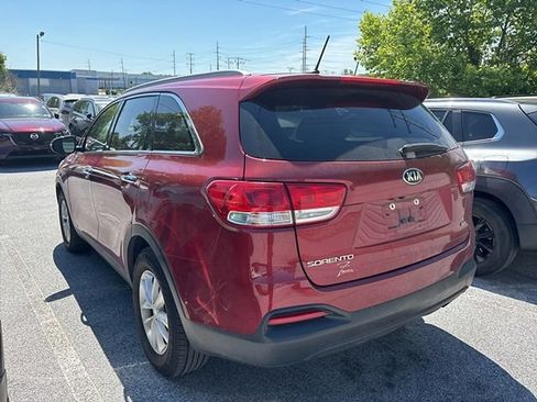 Used 2017 Kia Sorento AWD image 36