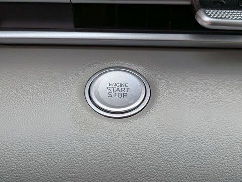 New 2026 Hyundai Elantra Hybrid FWD image 24
