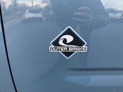 New 2024 Ford Bronco Sport Outer Banks image 9