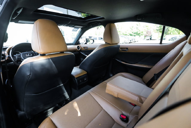 Used 2022 Lexus IS 300 AWD w/ Premium Package image 45