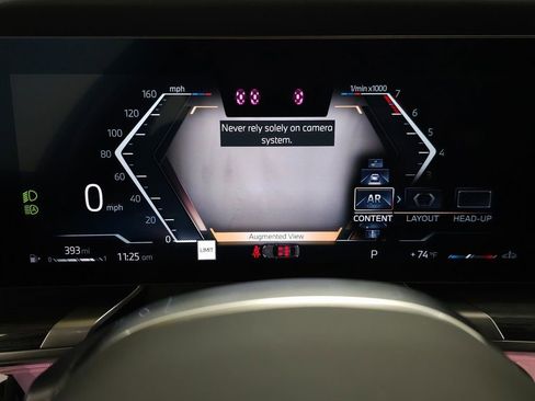 Used 2025 BMW 760i xDrive w/ Executive Package image 24