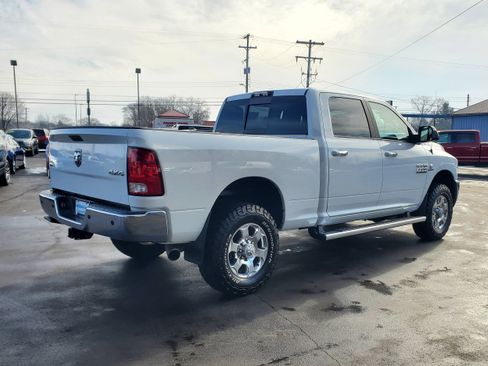 Used 2018 RAM 3500 SLT w/ Luxury Group image 4