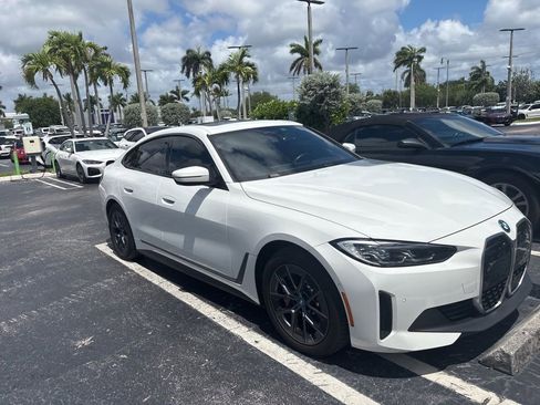 Used 2023 BMW i4 eDrive40 RWD image 12